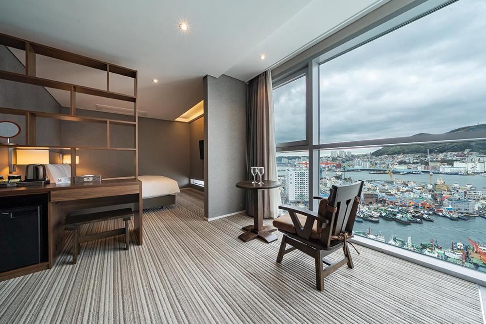 Island Hotel Busan Buitenkant foto